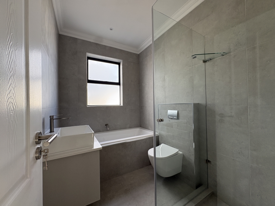 4 Bedroom Property for Sale in Sandown Western Cape